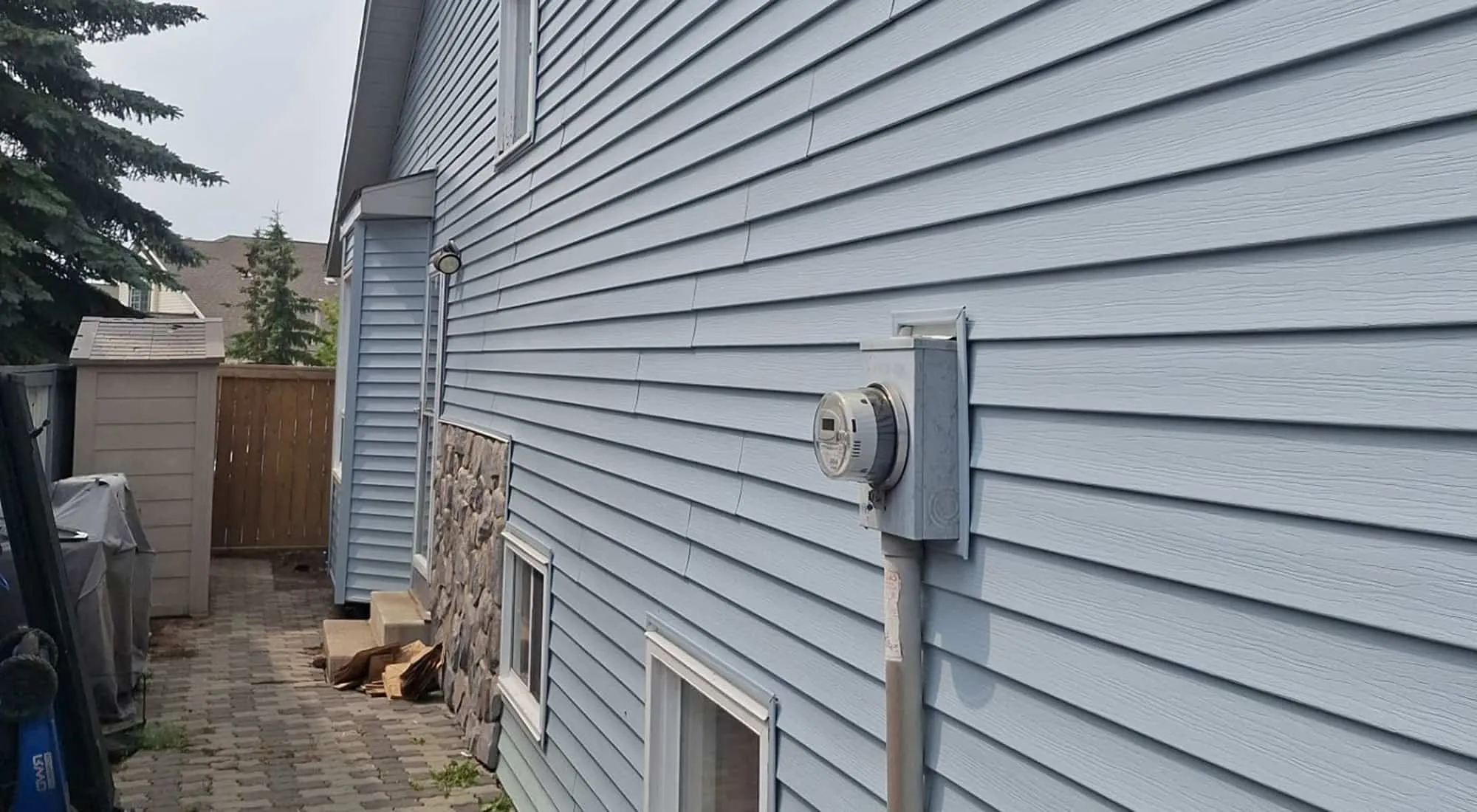 Dedicated Roofing & Exteriors interior page header