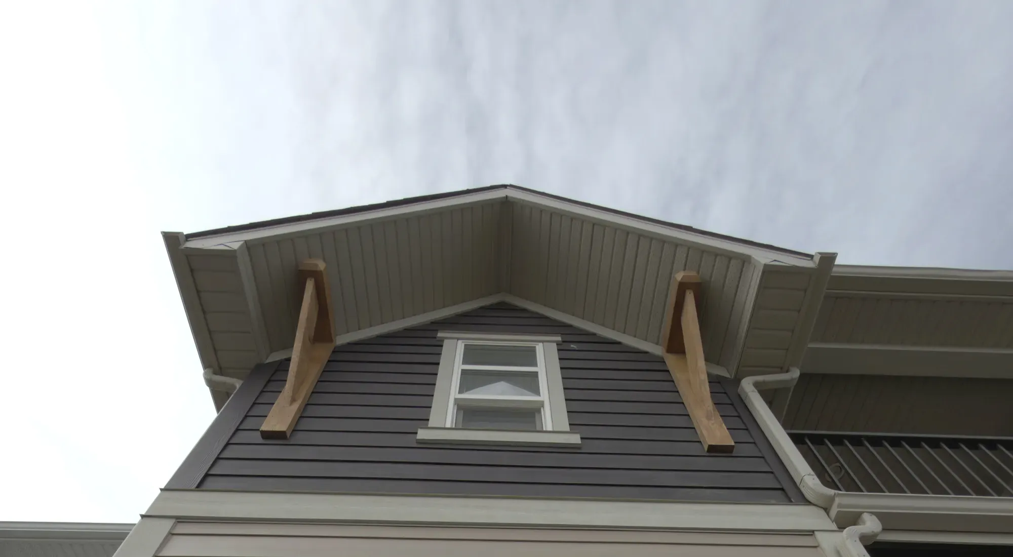Dedicated Roofing & Exteriors interior page header